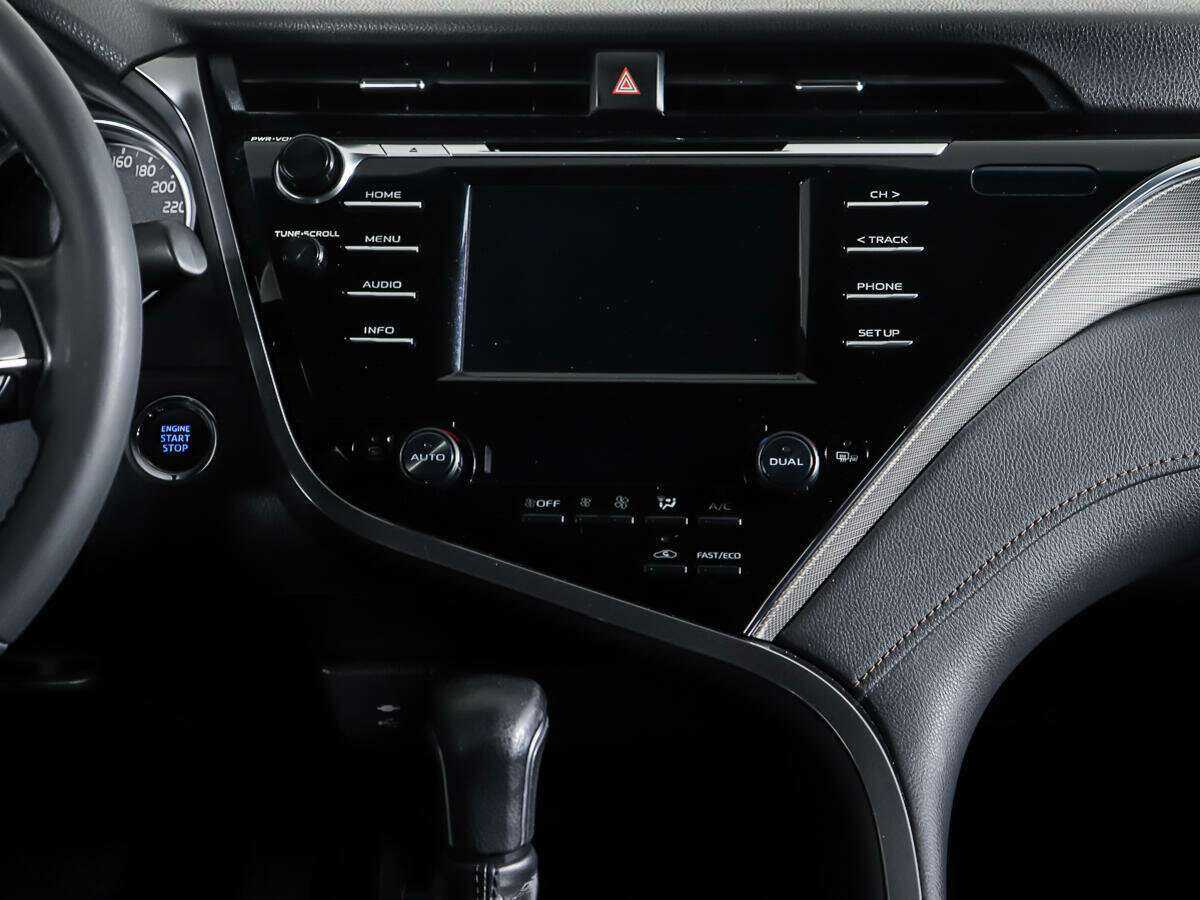 Б/У Тойота Камри 2020 года. Фото: #11