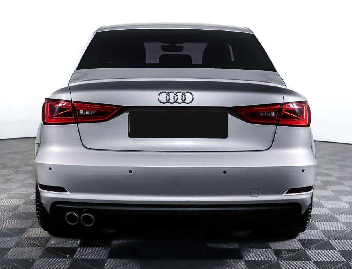 Б/У Ауди А3 2015 года. Фото: #4