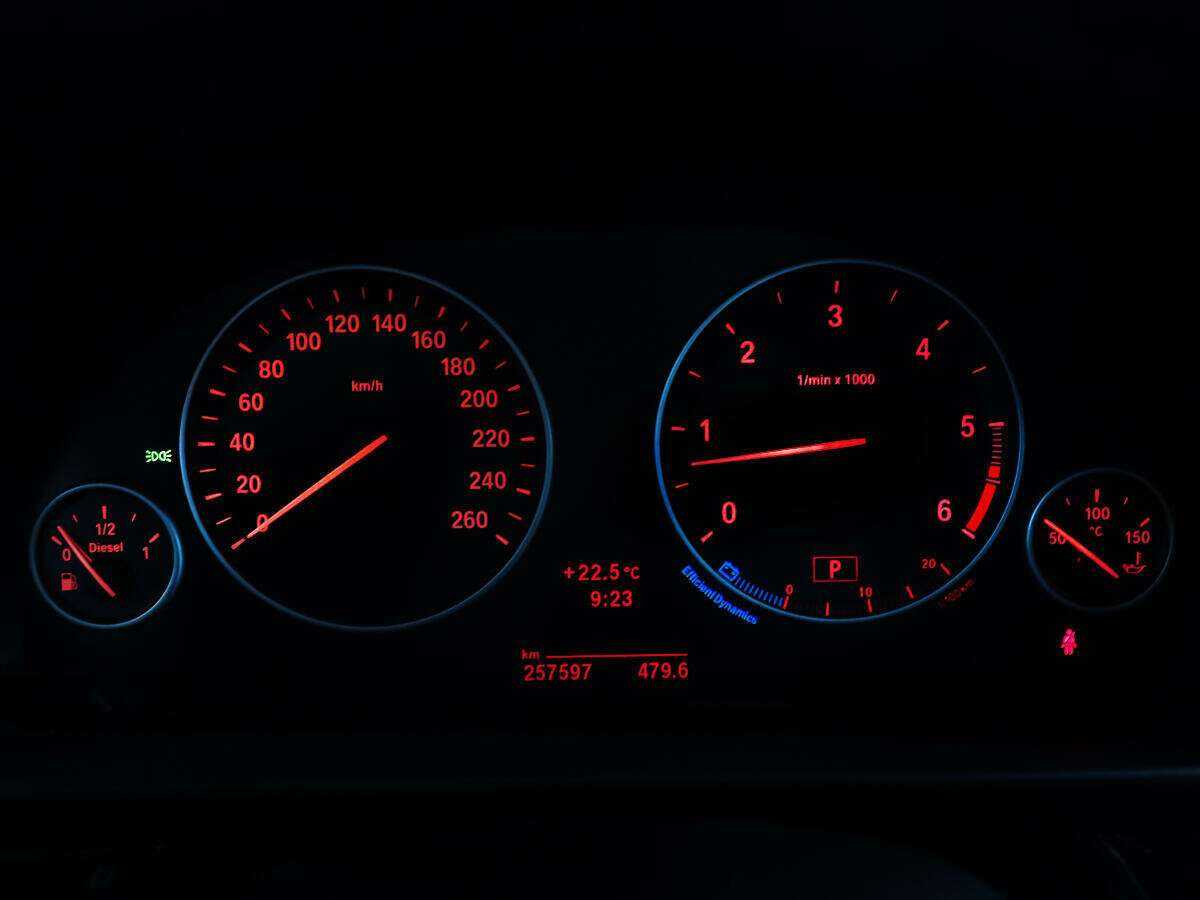 Б/У БМВ 5 серии 2012 года. Фото: #13