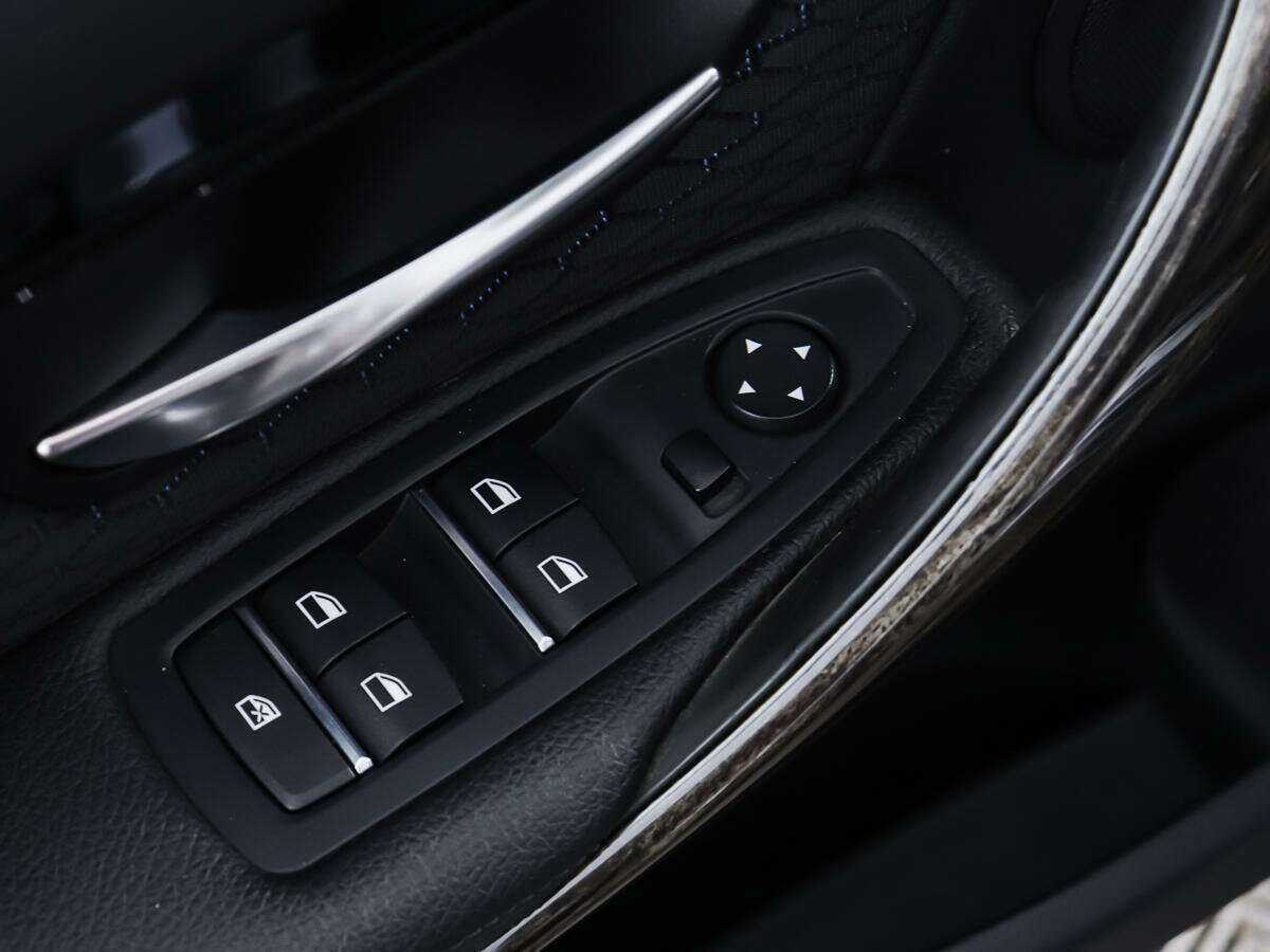 Б/У БМВ 3 серии 2016 года. Фото: #15