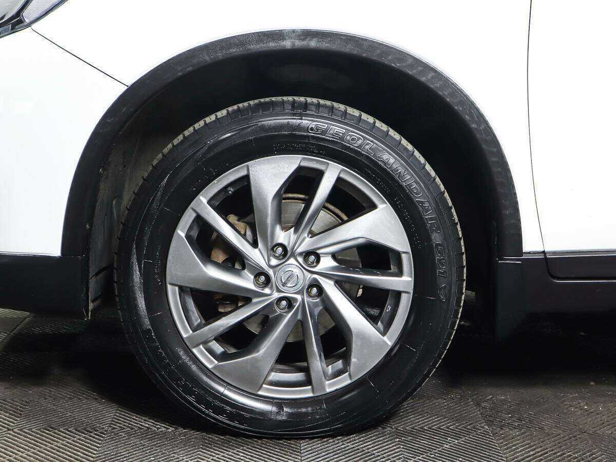 Б/У Ниссан Икс-Трейл 2015 года. Фото: #26