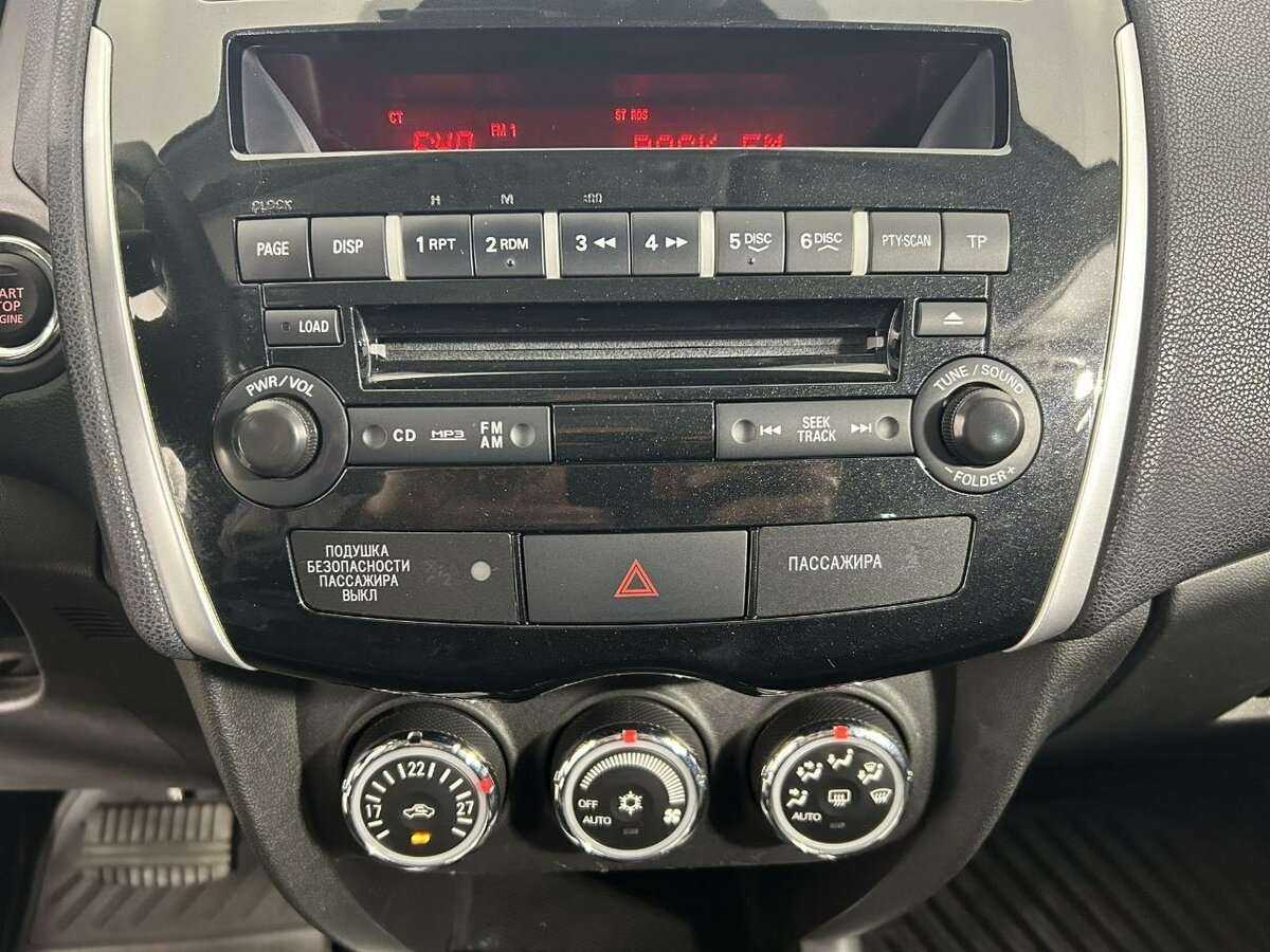 Б/У Пежо 4008 2012 года. Фото: #9