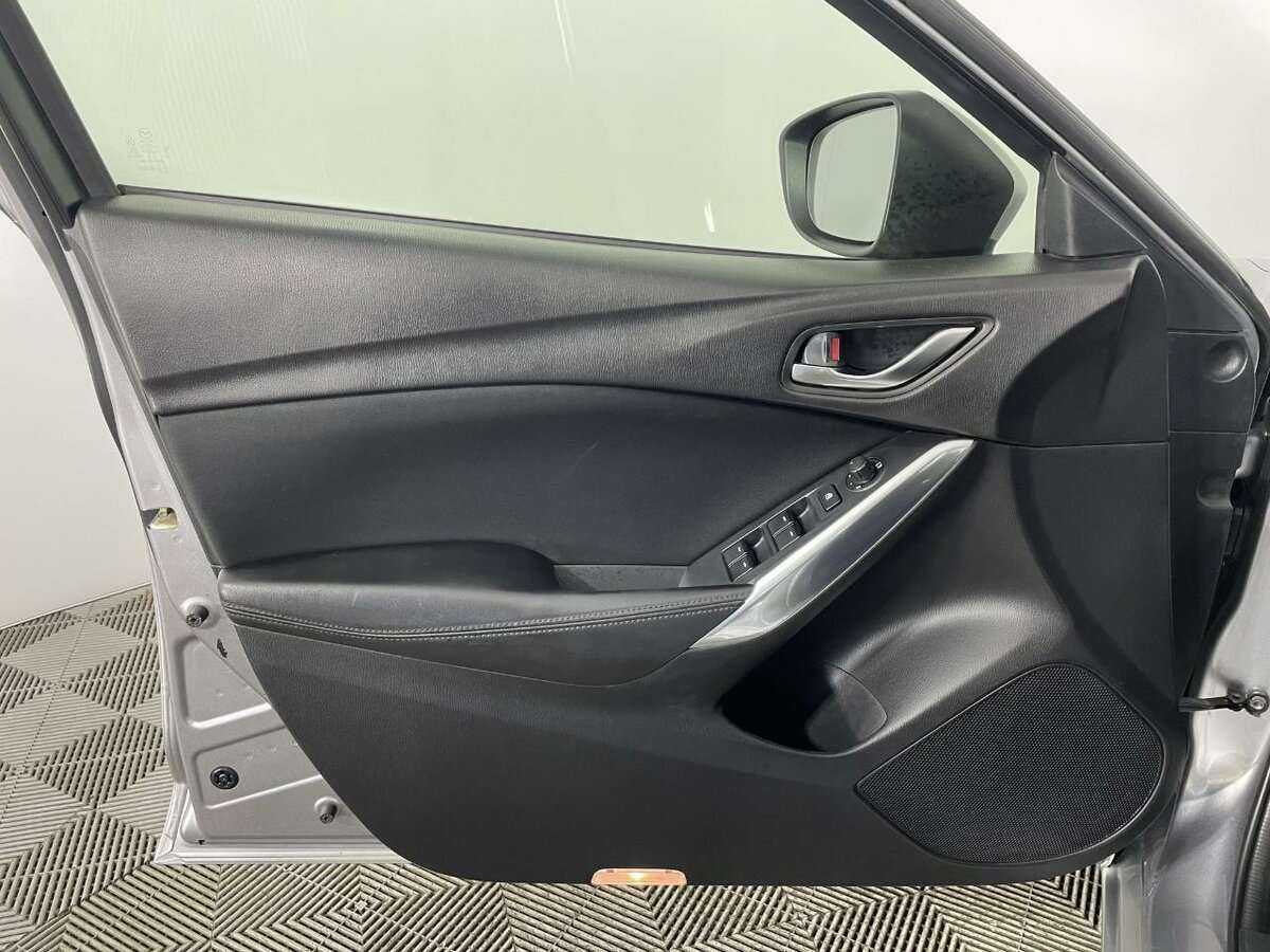 Б/У Мазда 6 2013 года. Фото: #7