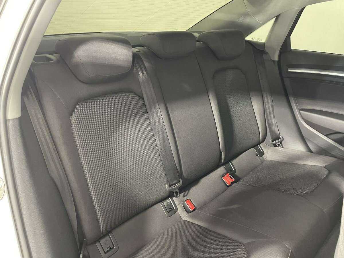 Б/У Ауди А3 2018 года. Фото: #14