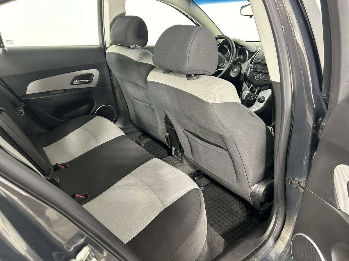 Б/У Шевроле Круз 2013 года. Фото: #15