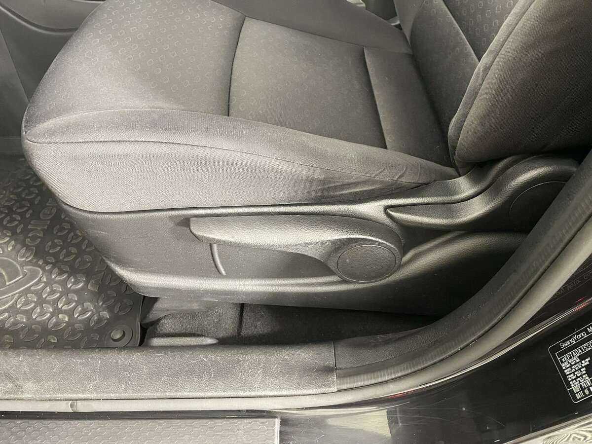 Б/У Сан-Ён Актион 2012 года. Фото: #9