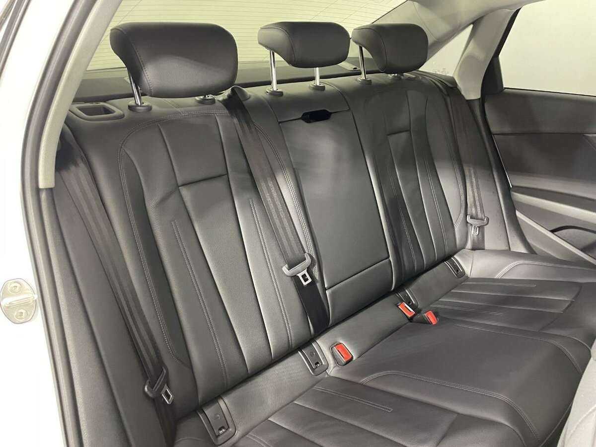 Б/У Ауди А4 2018 года. Фото: #14