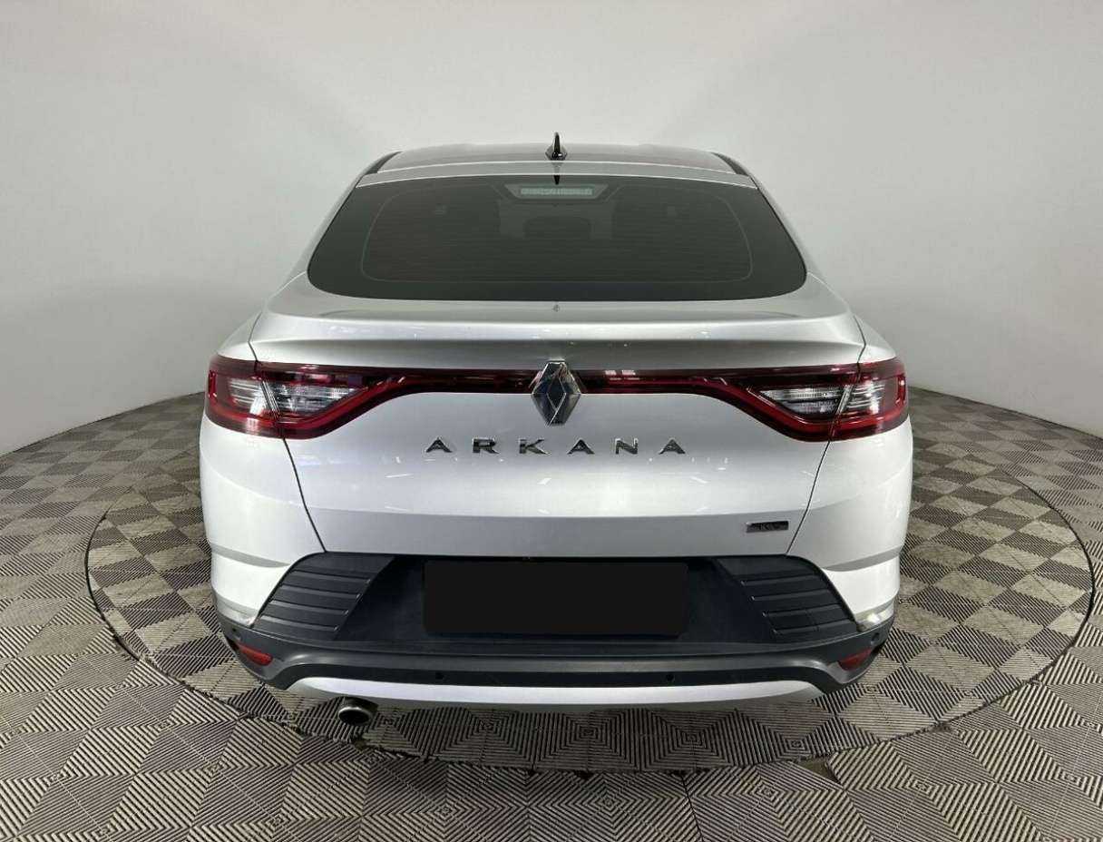 Б/У Рено Аркана 2022 года. Фото: #2