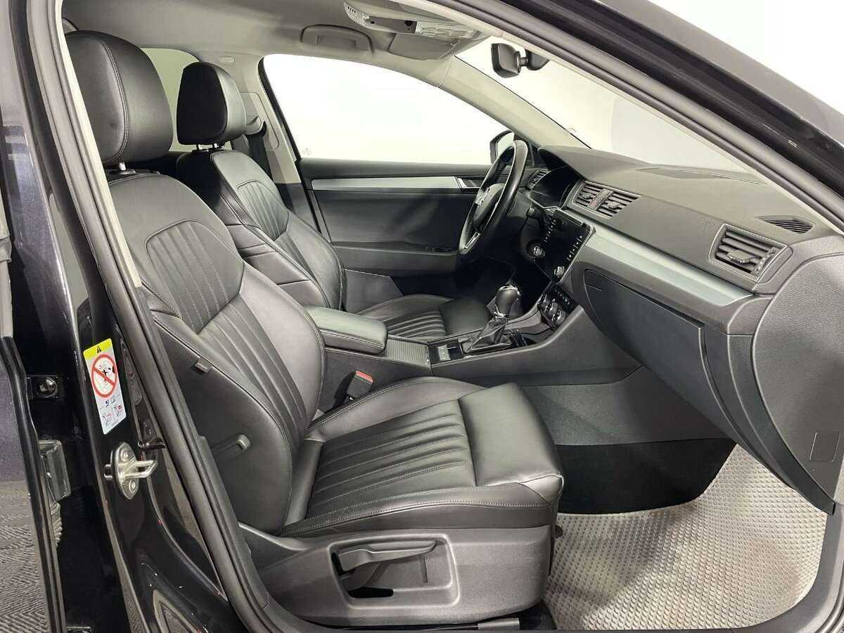 Б/У Шкода Суперб 2018 года. Фото: #13