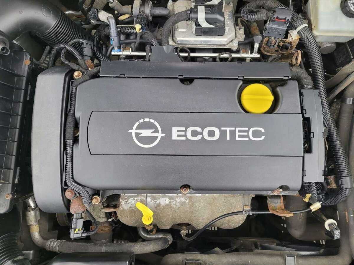 Б/У Опель Астра 2012 года. Фото: #15