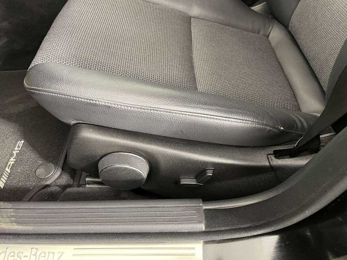 Б/У Мерседес-Бенц Ц-Класс 2012 года. Фото: #9