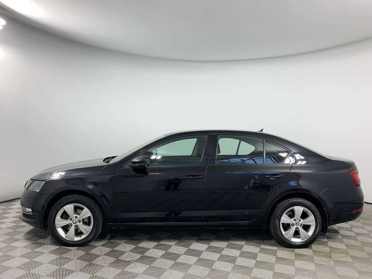 Б/У Шкода Октавия 2018 года. Фото: #7