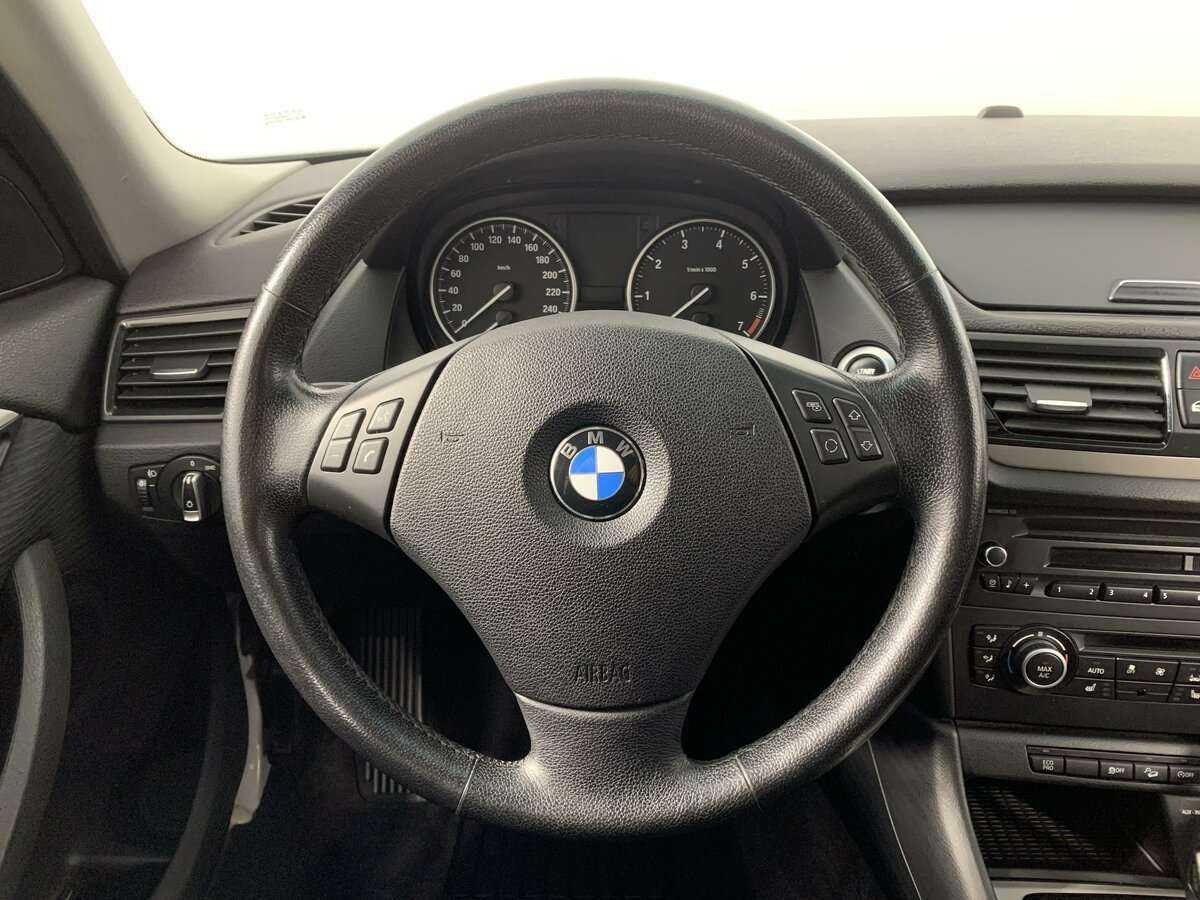 Б/У БМВ Икс1 2013 года. Фото: #14