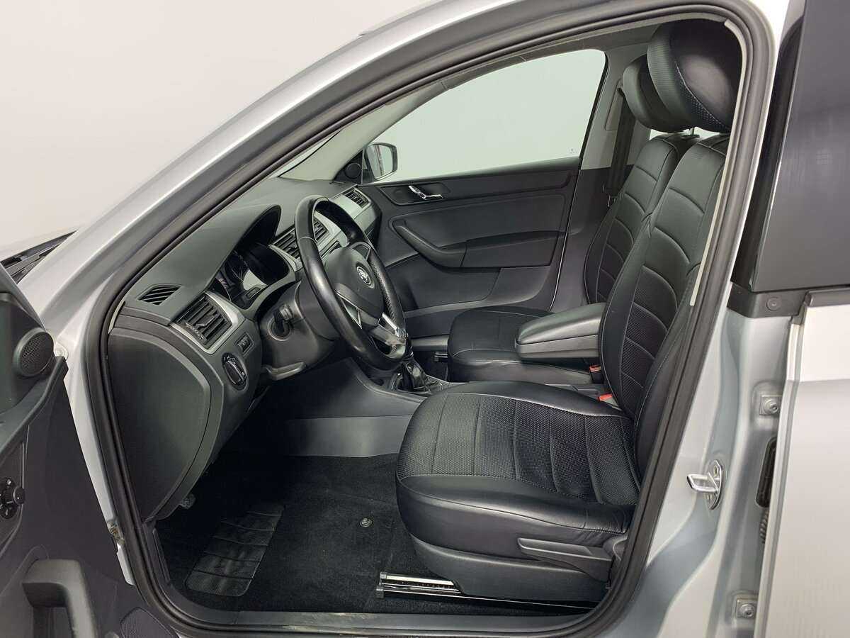 Б/У Шкода Рапид 2017 года. Фото: #11