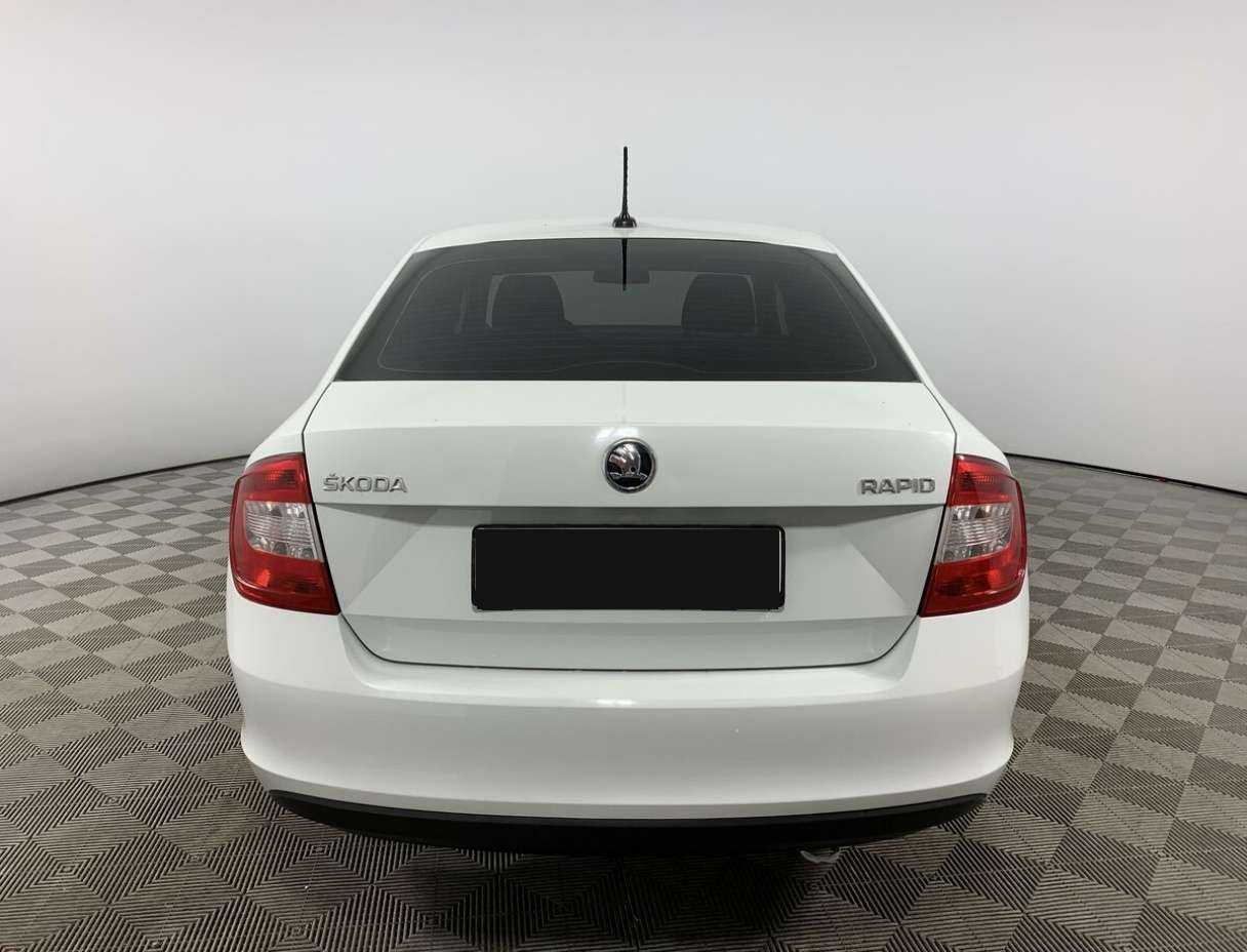 Б/У Шкода Рапид 2017 года. Фото: #5