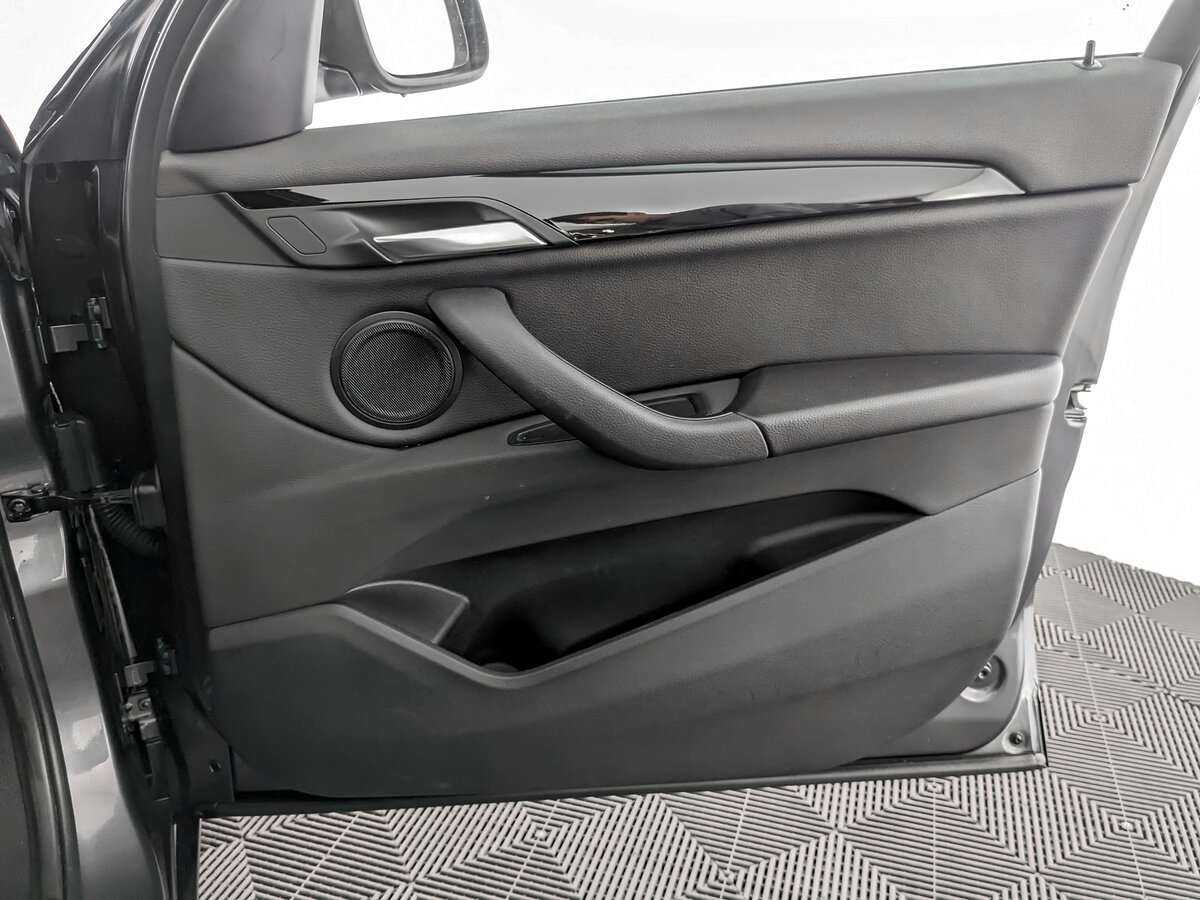 Б/У БМВ Икс1 2018 года. Фото: #15