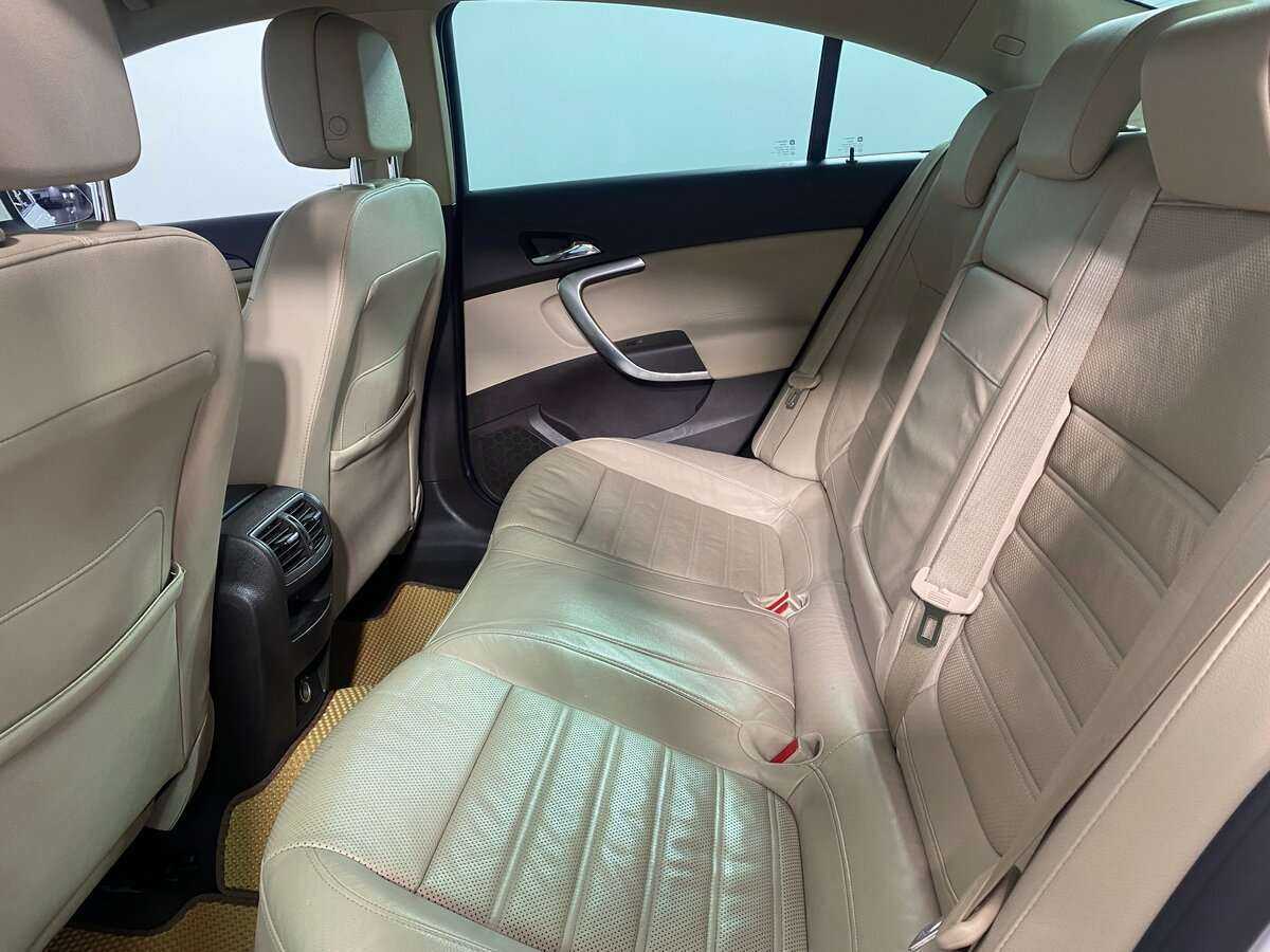 Б/У Опель Инсигния 2013 года. Фото: #8