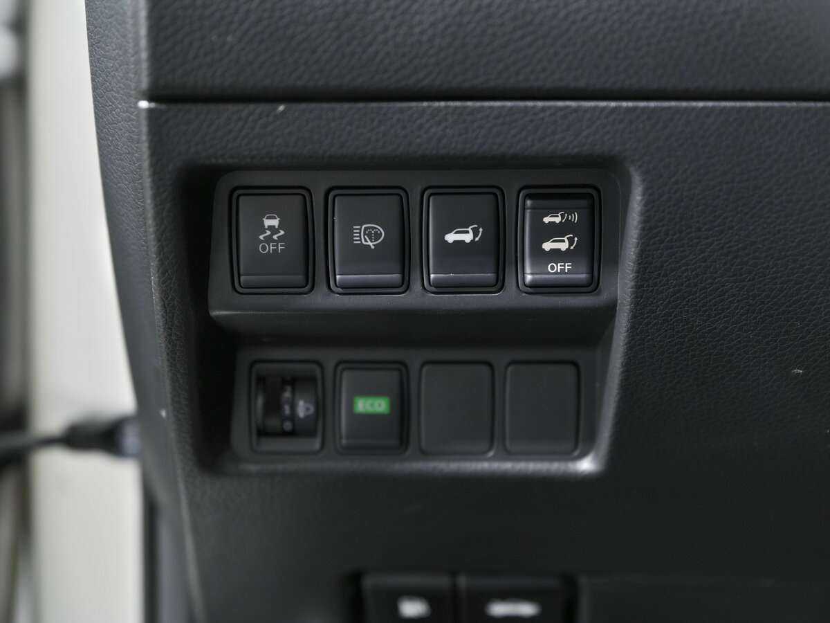 Б/У Ниссан Икс-Трейл 2015 года. Фото: #15