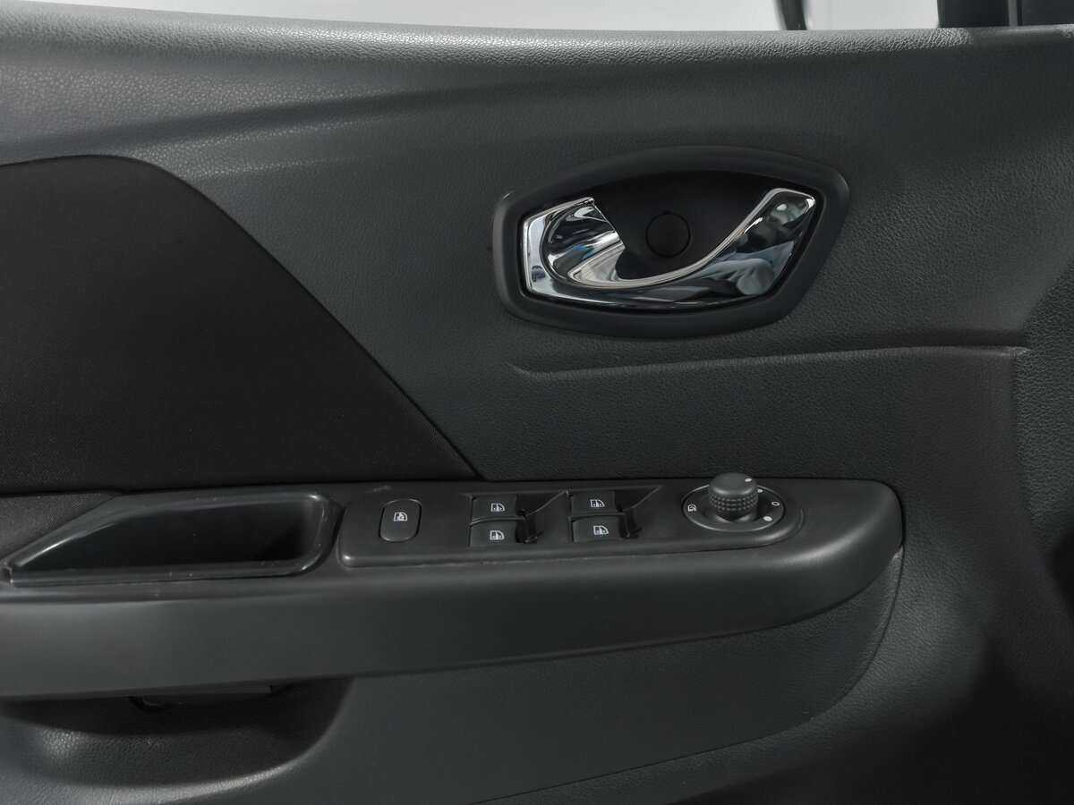 Б/У Рено Каптюр 2016 года. Фото: #10