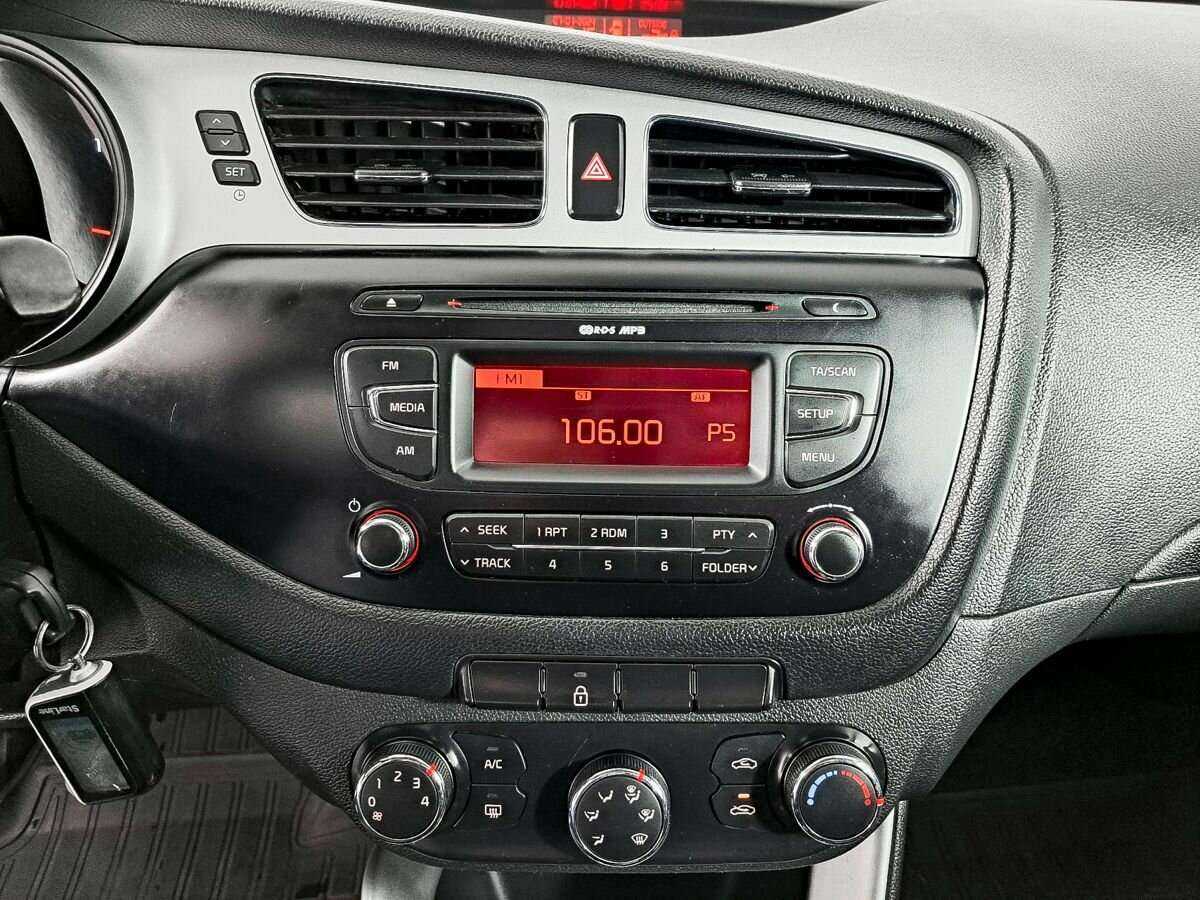 Б/У Киа Сид 2013 года. Фото: #14