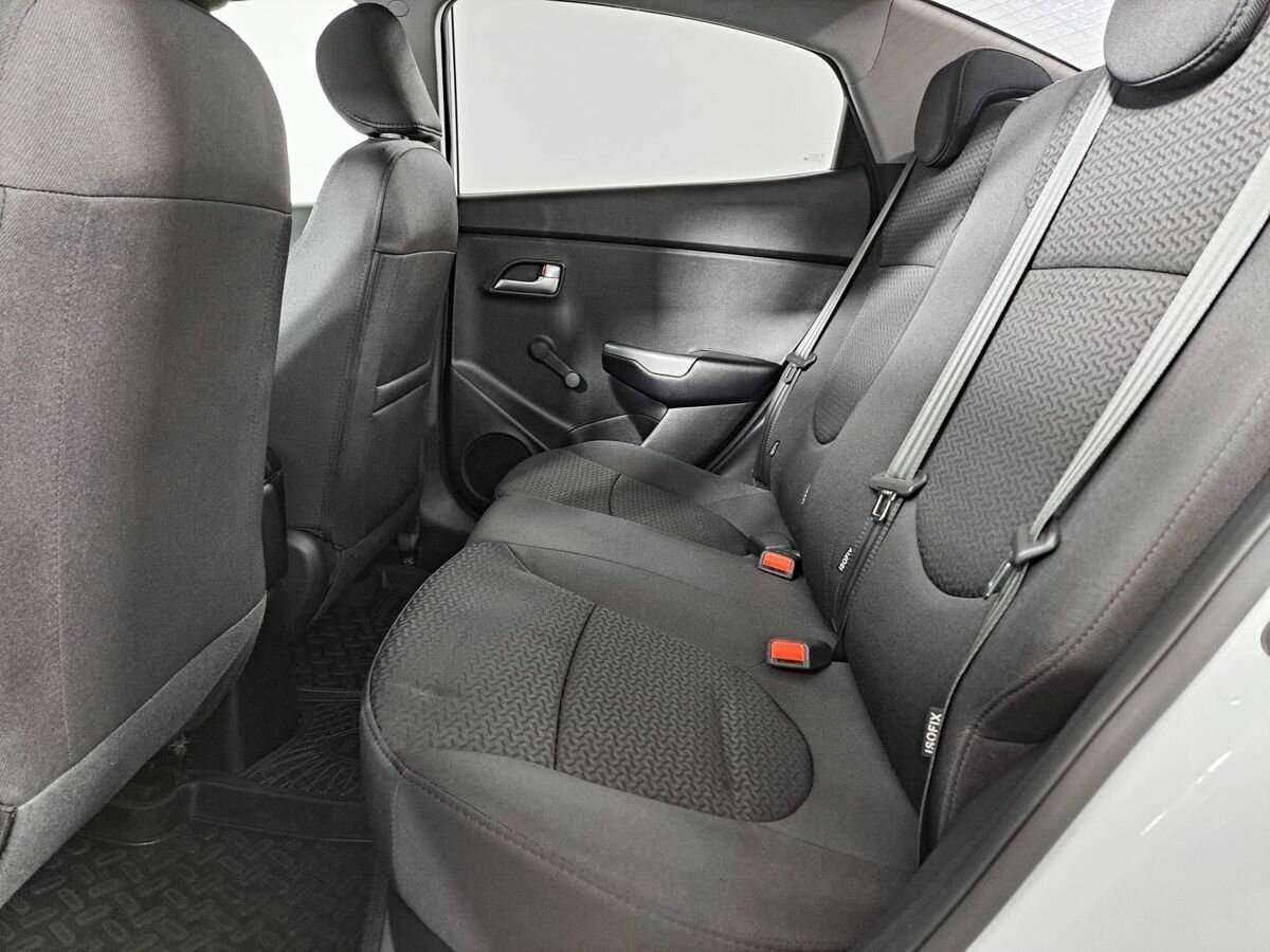 Б/У Киа Рио 2017 года. Фото: #9