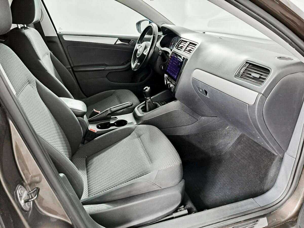 Б/У Фольксваген Джетта 2013 года. Фото: #8