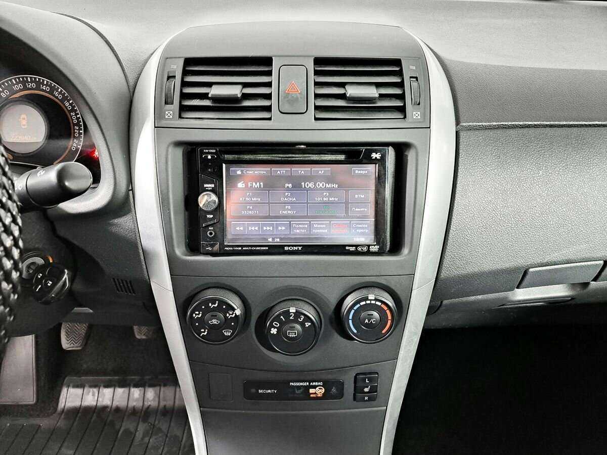 Б/У Тойота Королла 2012 года. Фото: #11