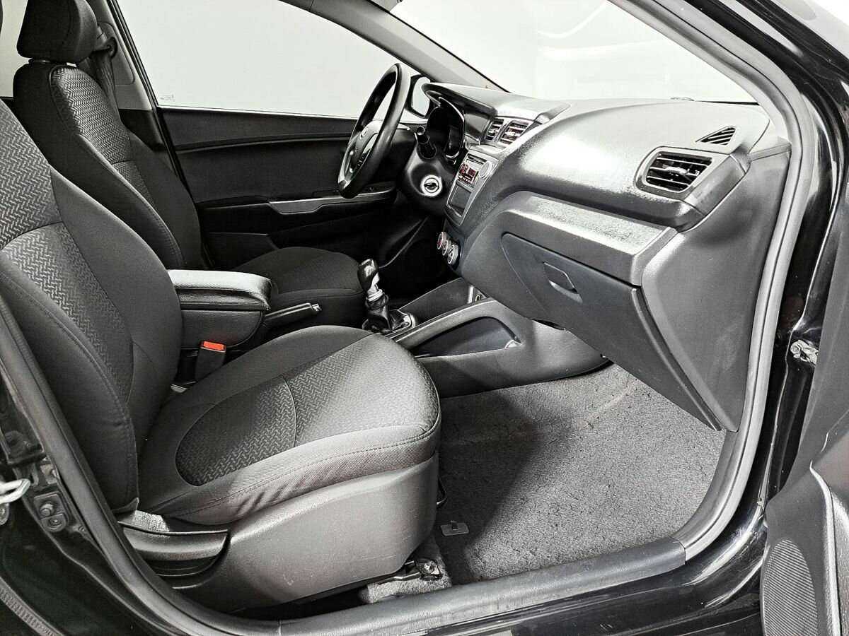 Б/У Киа Рио 2016 года. Фото: #8