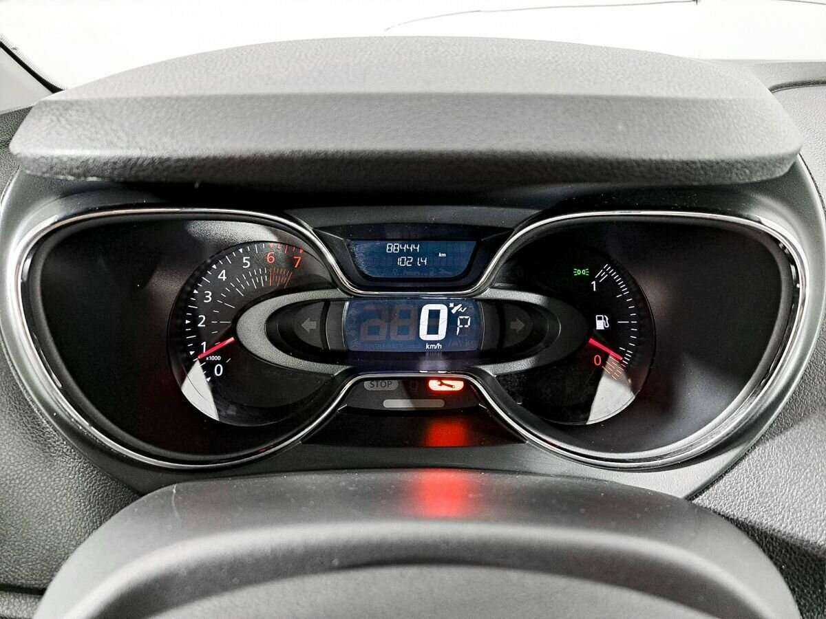 Б/У Рено Каптюр 2019 года. Фото: #10