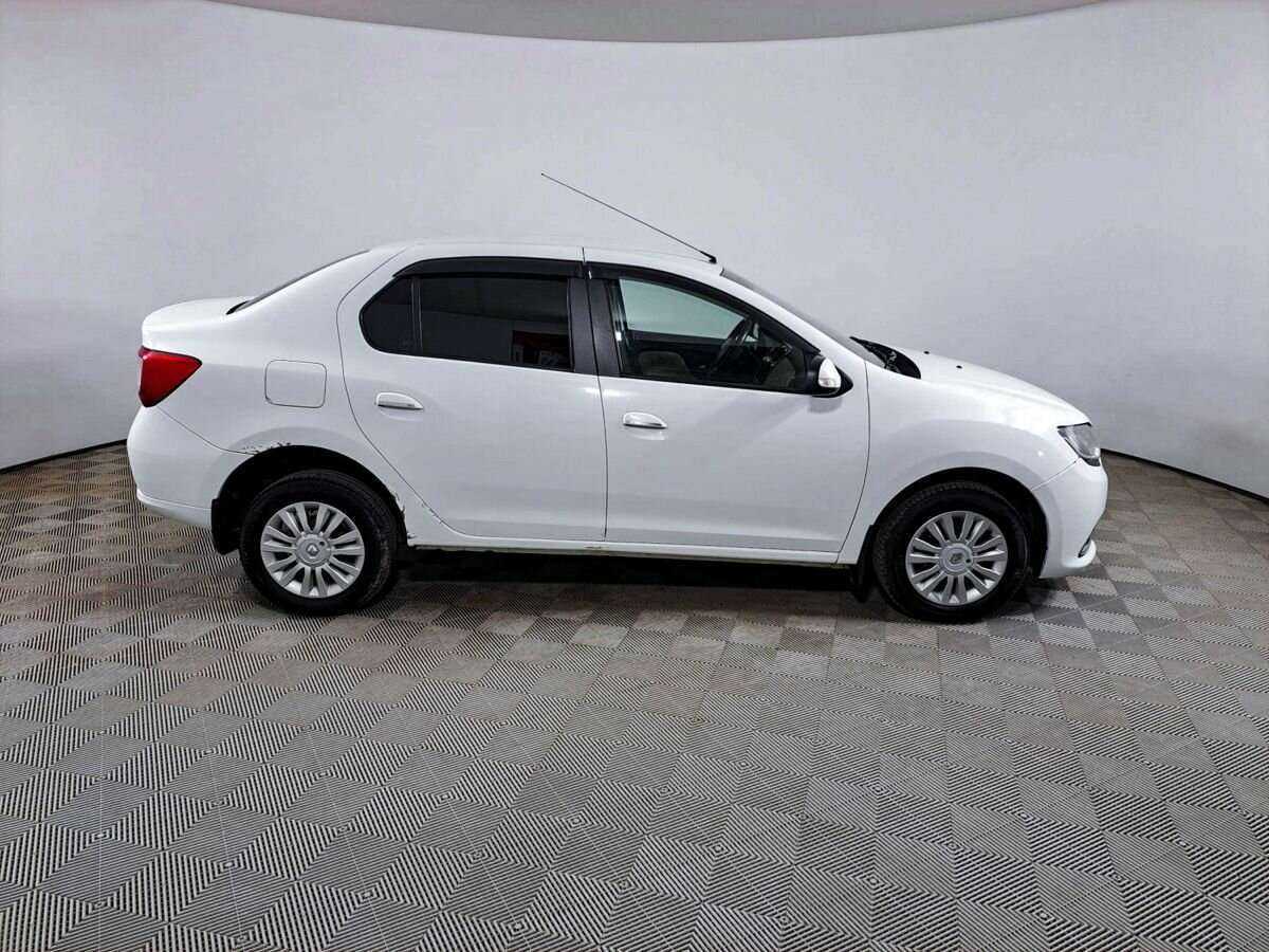 Б/У Рено Логан 2016 года. Фото: #3