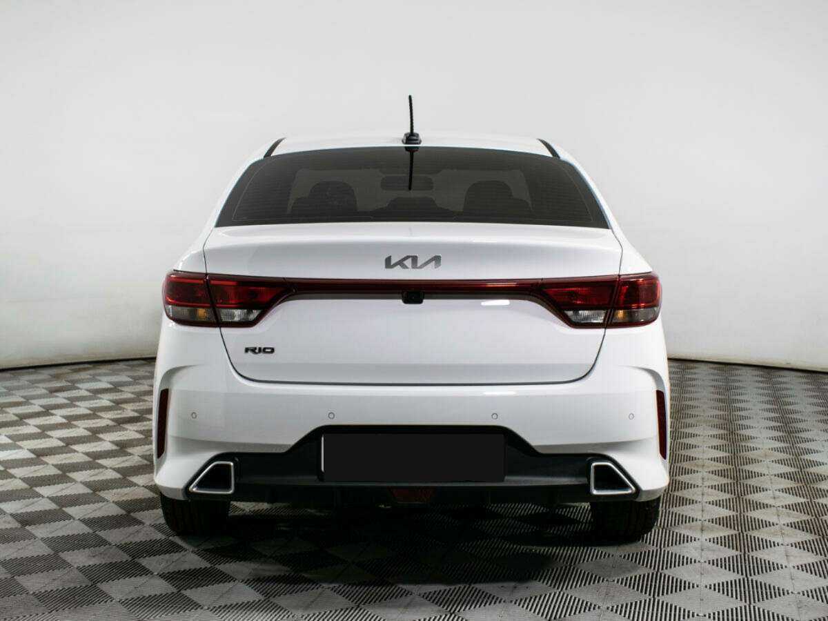Б/У Киа Рио 2021 года. Фото: #3