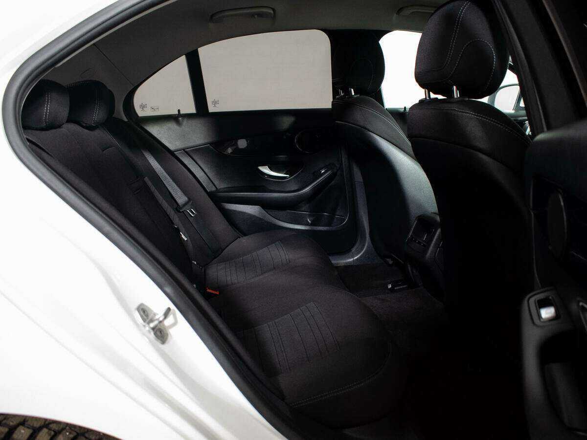 Б/У Мерседес-Бенц Ц-Класс 2014 года. Фото: #7