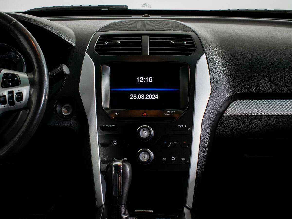 Б/У Форд Експлорер 2014 года. Фото: #8