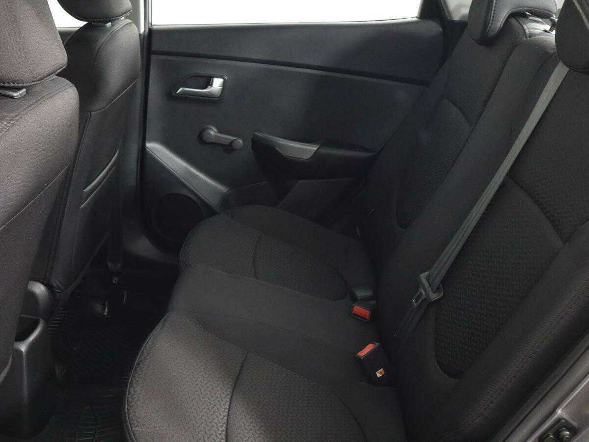 Б/У Киа Рио 2015 года. Фото: #7