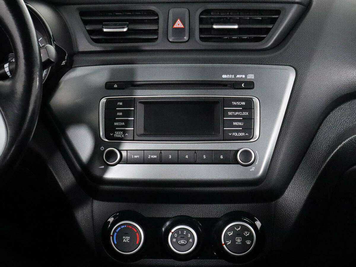 Б/У Киа Рио 2015 года. Фото: #11