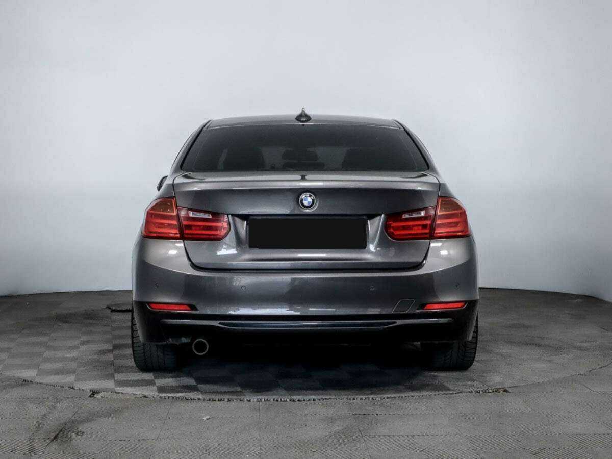 Б/У БМВ 3 серии 2012 года. Фото: #4