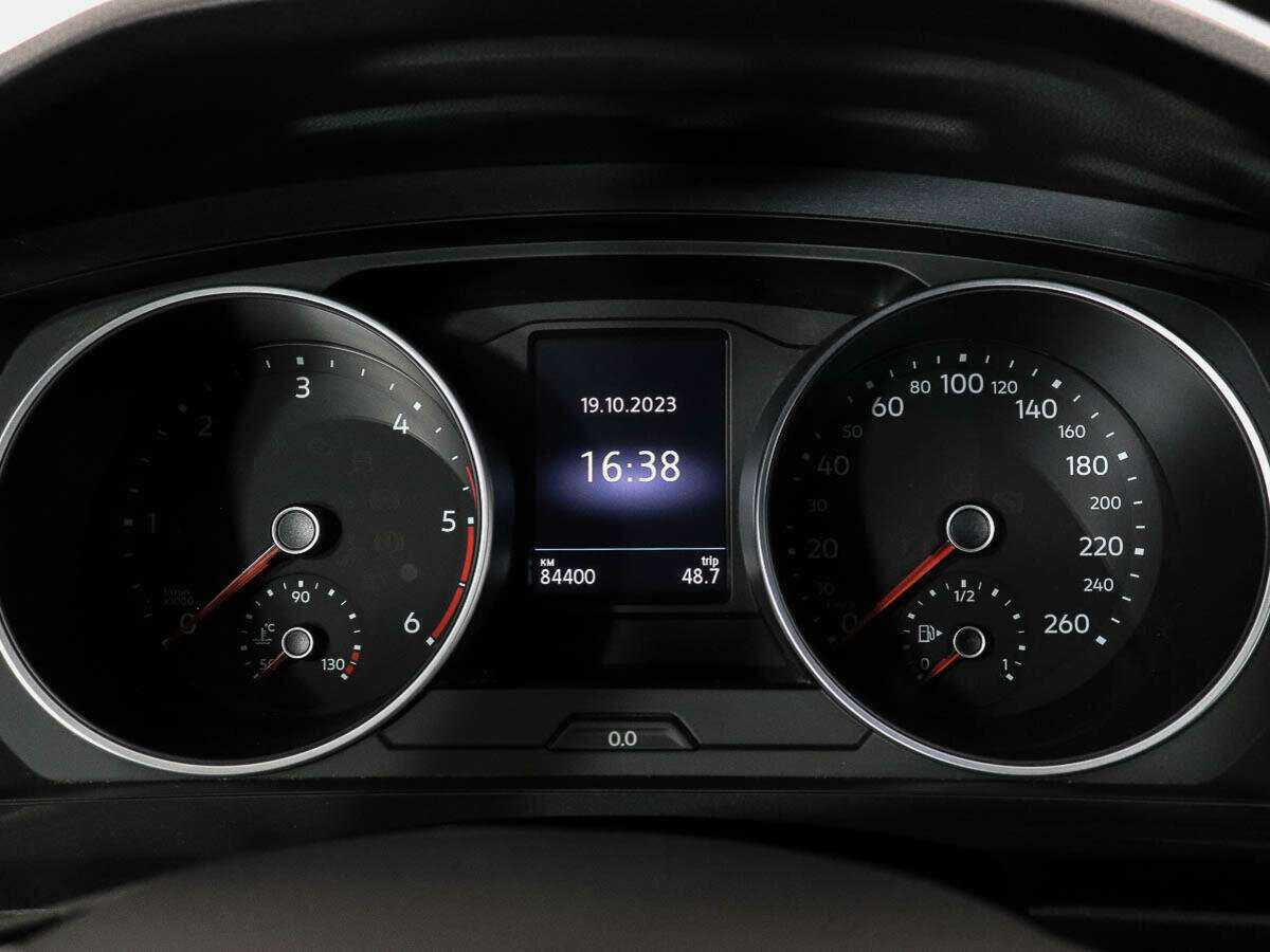 Б/У Фольксваген Тигуан 2017 года. Фото: #8