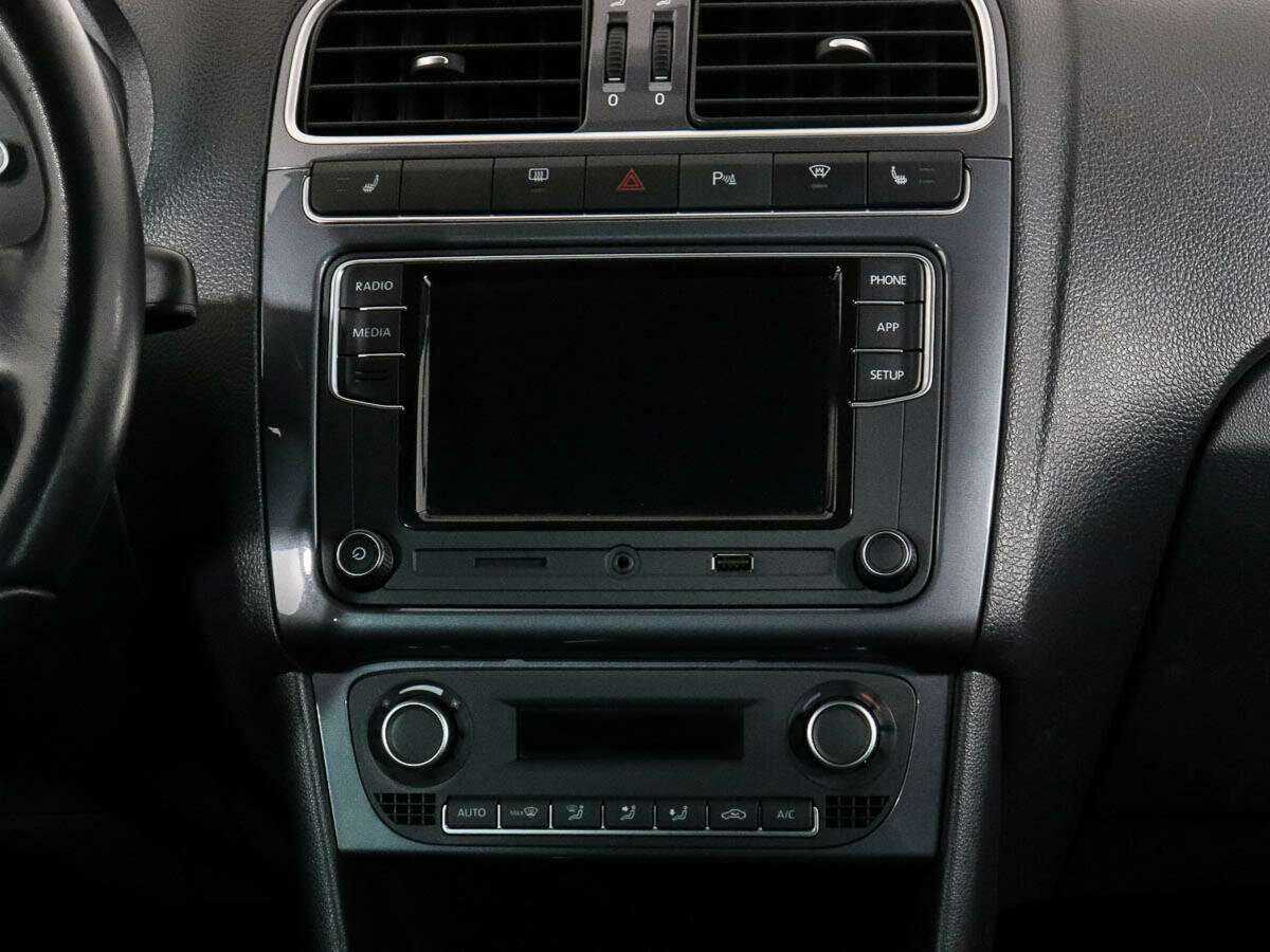 Б/У Фольксваген Поло 2020 года. Фото: #10