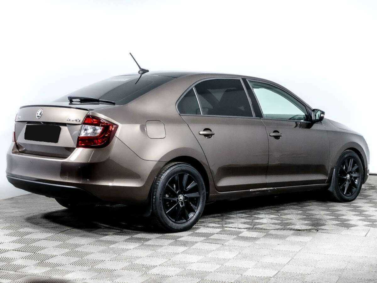 Б/У Шкода Рапид 2019 года. Фото: #3