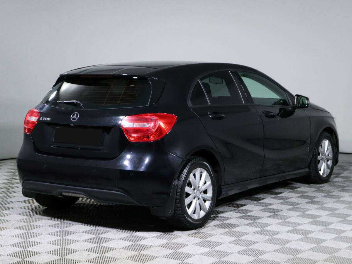 Б/У Мерседес-Бенц А-Класс 2013 года. Фото: #4