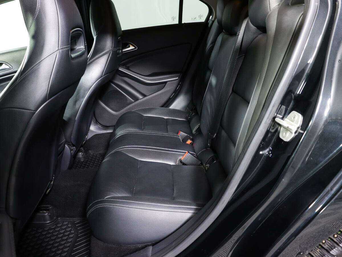 Б/У Мерседес-Бенц А-Класс 2013 года. Фото: #8