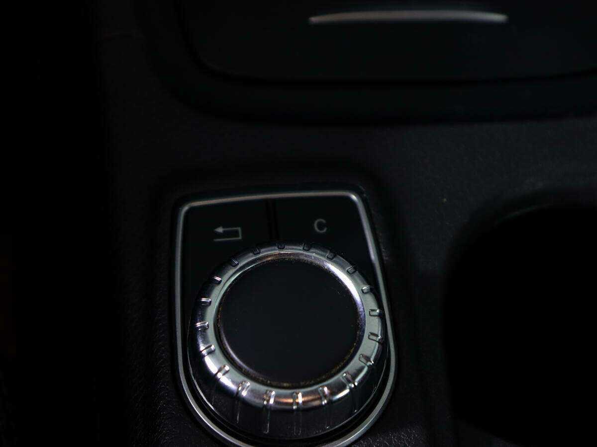 Б/У Мерседес-Бенц А-Класс 2013 года. Фото: #19