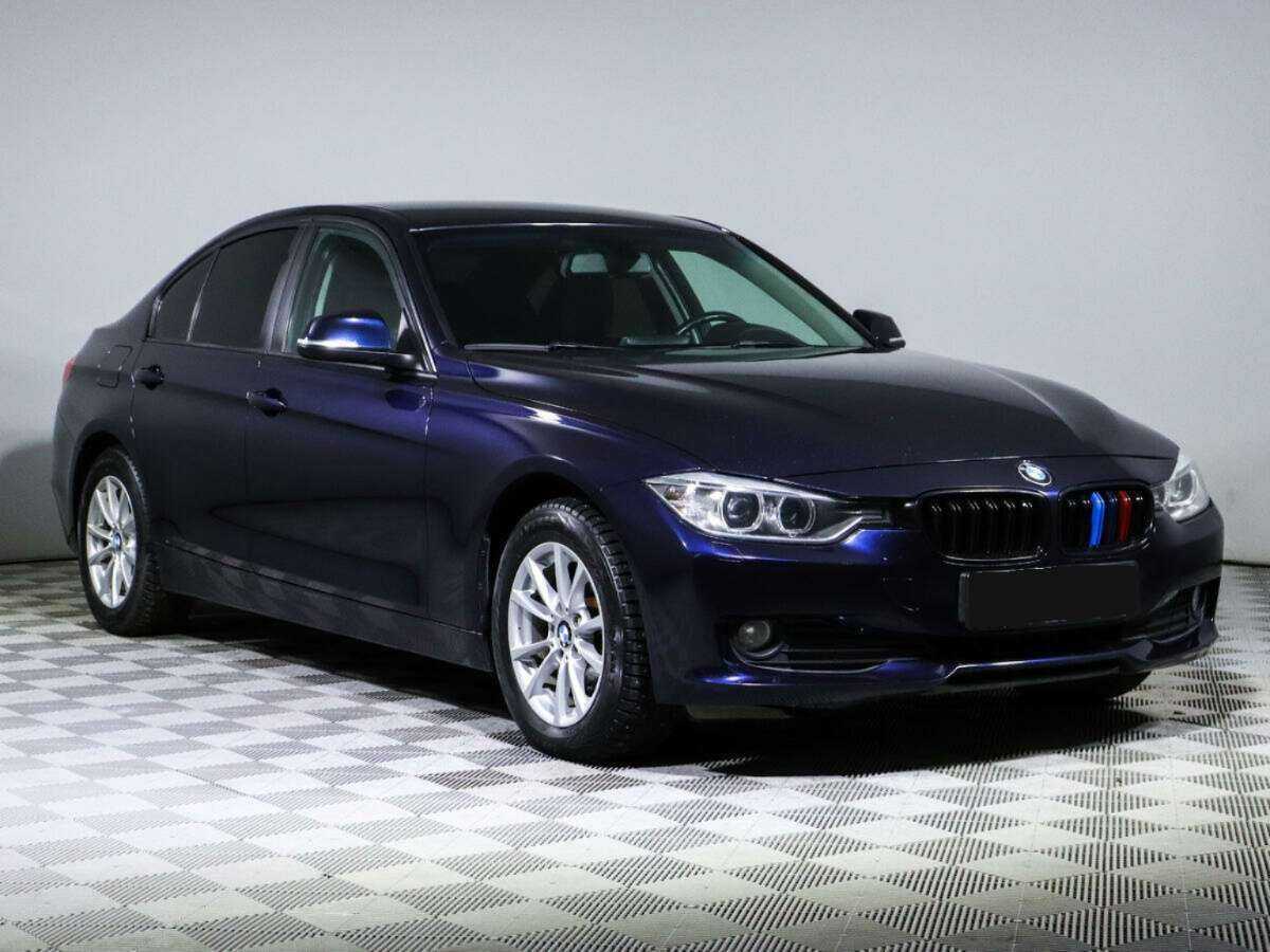 Б/У БМВ 3 серии 2013 года. Фото: #2