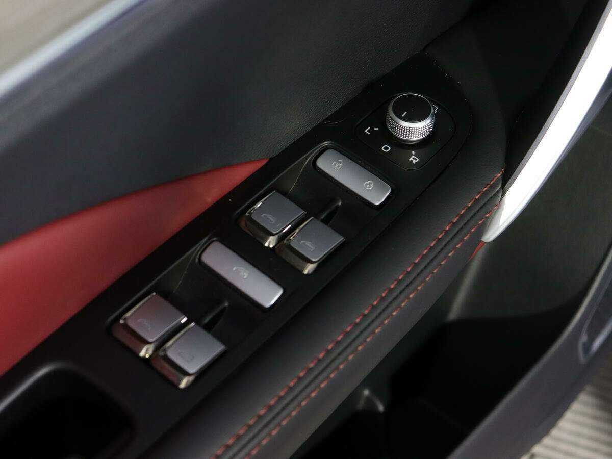 Б/У Джили Кулрэй 2023 года. Фото: #17