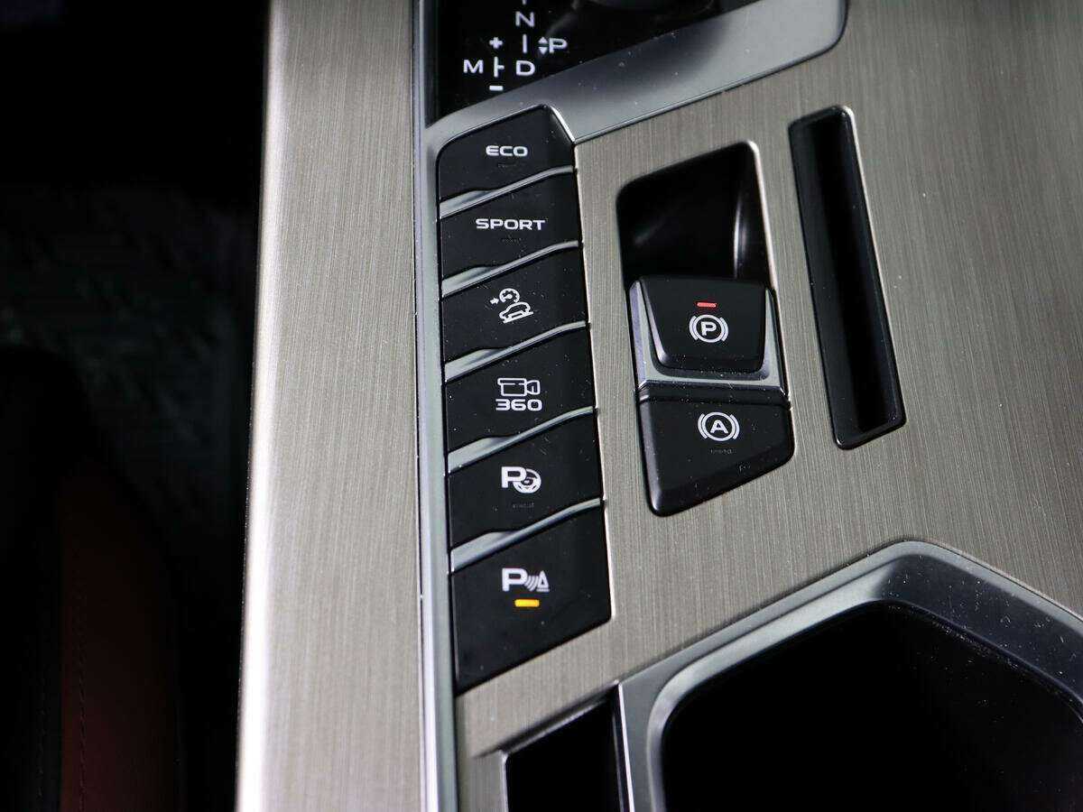 Б/У Джили Кулрэй 2023 года. Фото: #21