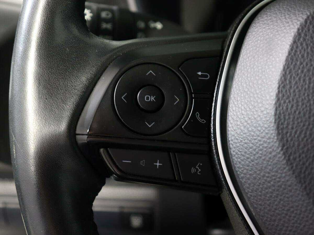 Б/У Тойота Королла 2019 года. Фото: #16