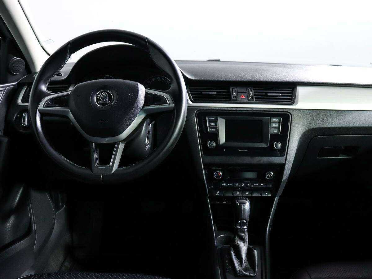 Б/У Шкода Рапид 2016 года. Фото: #10