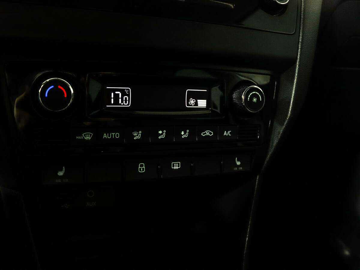 Б/У Шкода Рапид 2016 года. Фото: #15