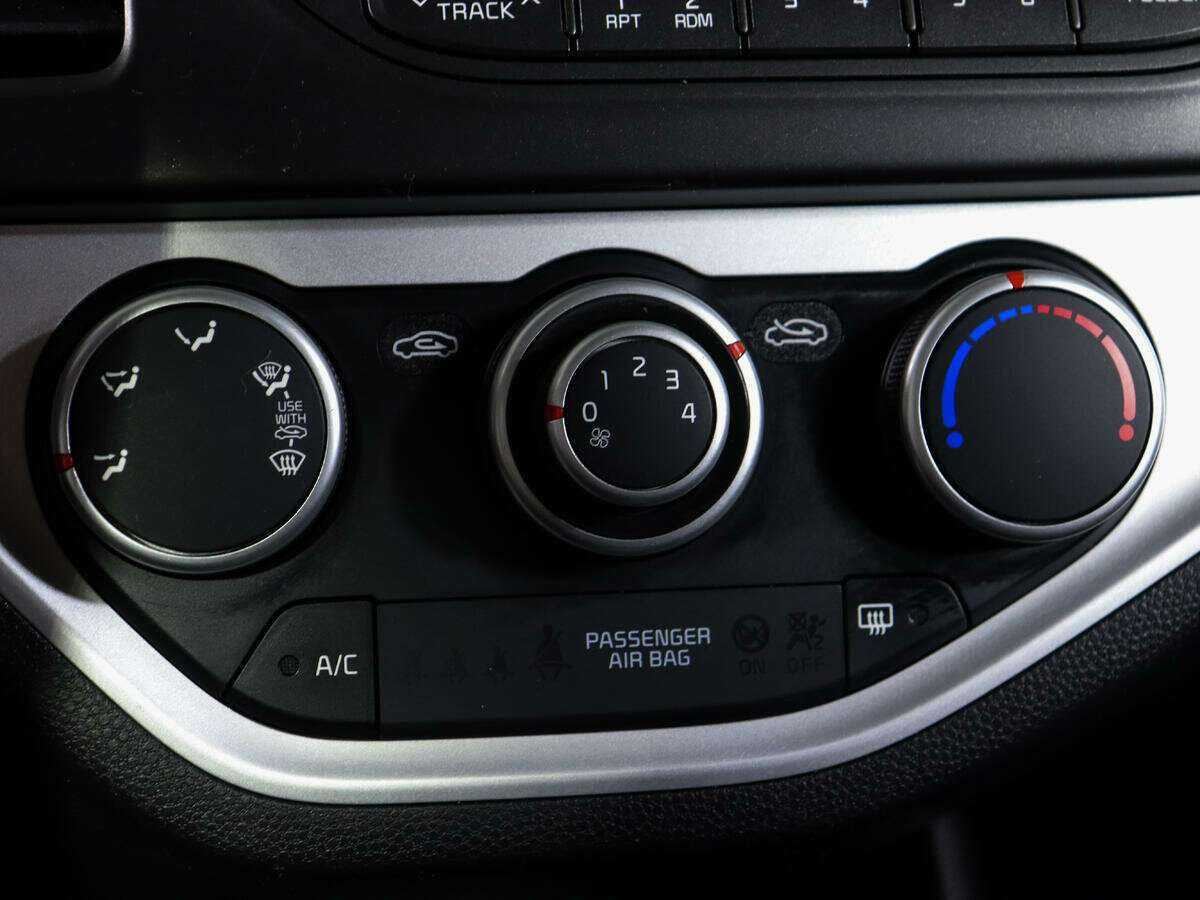 Б/У Киа Пиканто 2016 года. Фото: #17