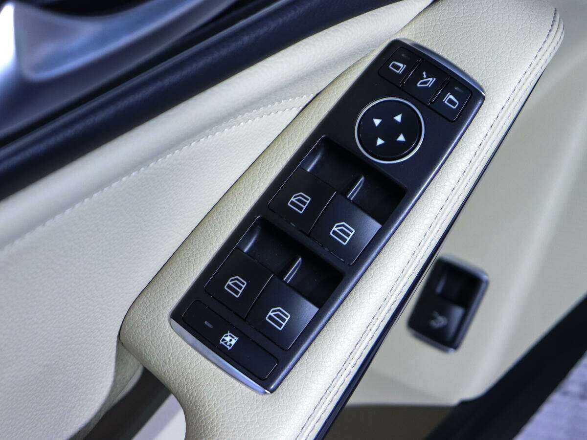 Б/У Мерседес-Бенц КЛА 2017 года. Фото: #13